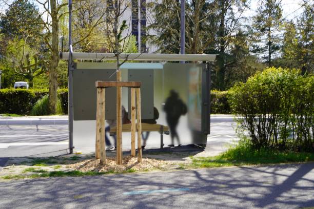 poteau arrêt bus et abris voyageur réseau transport urbain