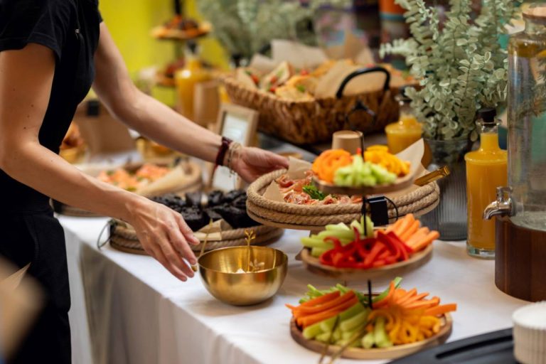 Traiteur événementiel à Lyon : une agence food qui pense terrain
